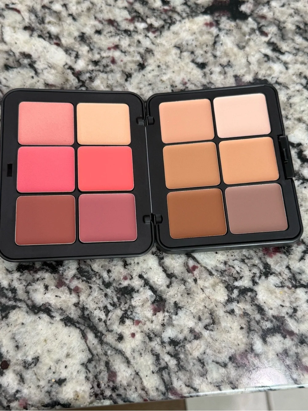 Makeup HD Forever Face Essentials Palette New!